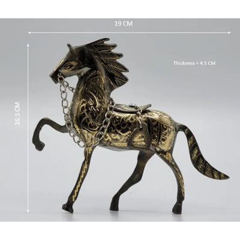 Figurine de cheval fabriquée à la main