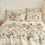 Ensemble de lit dans un sac Victoria Garden - Floral Symphony en beige, rose, literie matelassée-102673483