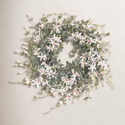 28" Handcrafted Eucalyptus No Holiday Wreath