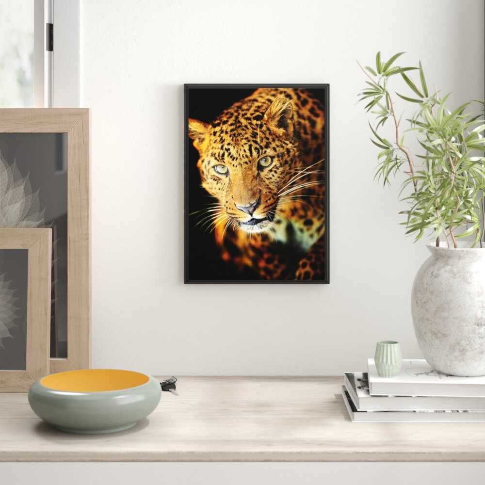 Gerahmtes Poster Stolzer Leopard