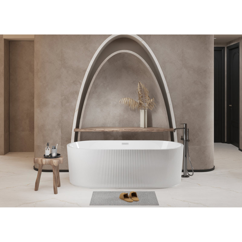 Baignoire autoportante 67 po en acrylique linéaire, baignoire autoportante autoportante, acrylique blanc brillant, bonde chromée Toe-Tap, certification Cupc