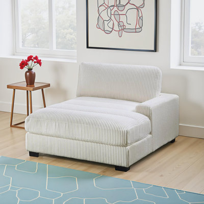 Alberico Upholstered Chaise Lounge