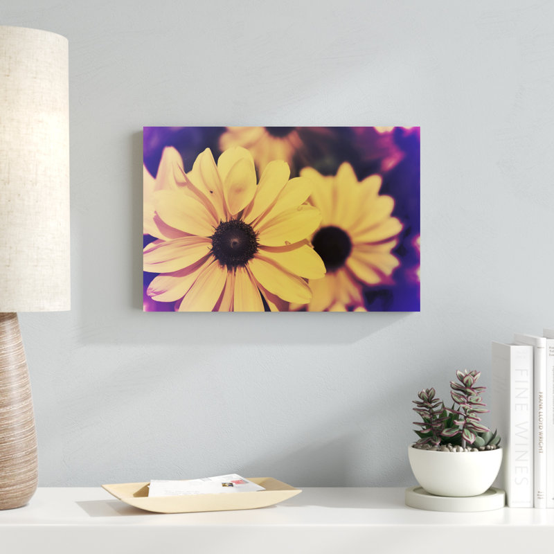 Susans III, H 12 po x l 18 po x P 1,25 po
