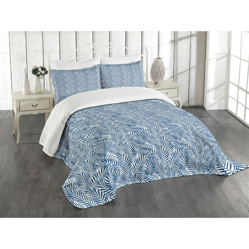 King White and Blue Quilted Bedspread Set with Pillow Shams