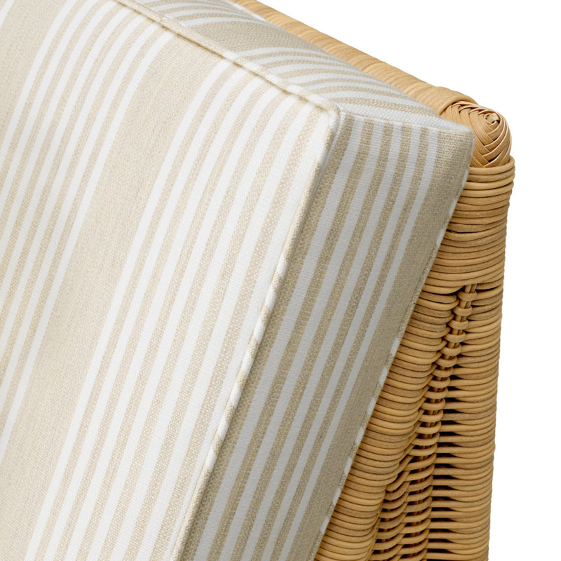 Hampton Outdoor Lounge Chair