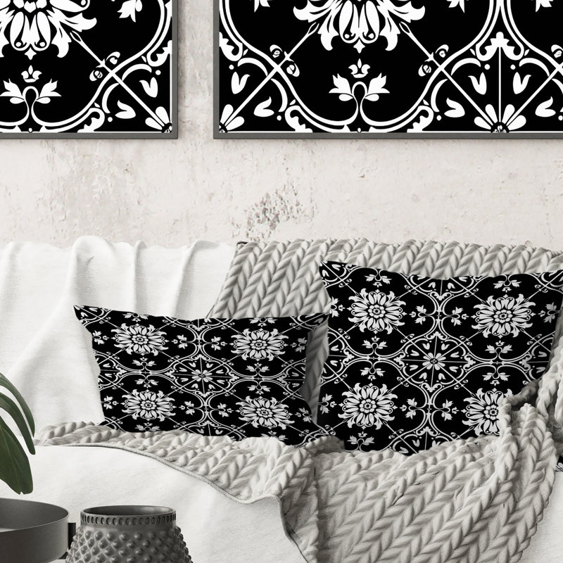 Imprimé mosaïque noir et blanc II - coussin lombaire traditionnel