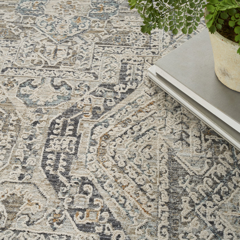 Performance Oriental Indoor Rug, Round 7'10"