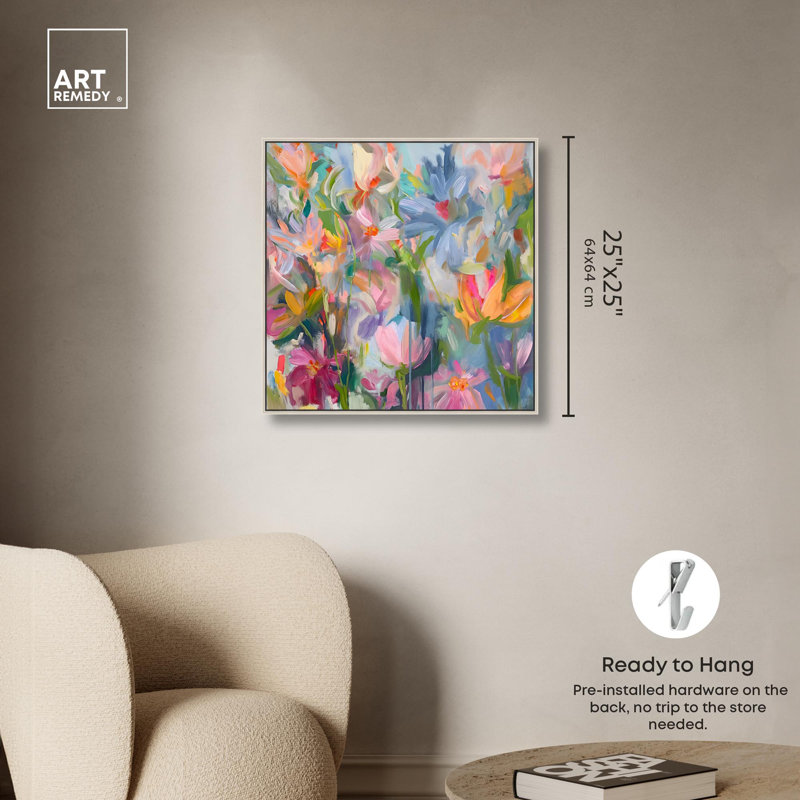 Art floral abstrait éthéré sur toile par Art Remedy, Encadrement argenté, H 25 po x l 25 po x P 2 po