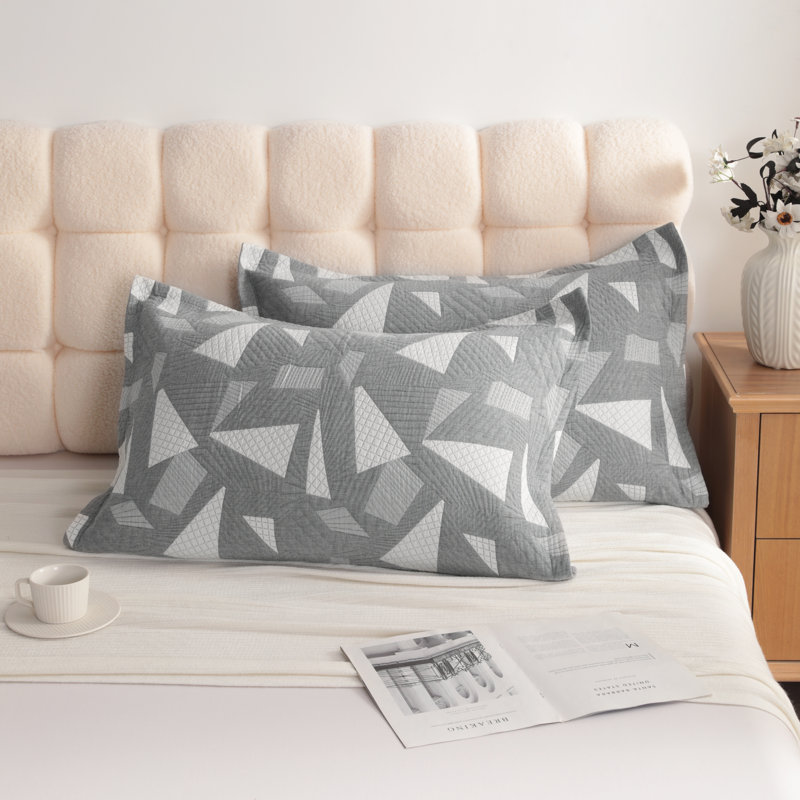 Ensemble de 2 taies décoratives matelassées en coton 3 couches avec fermeture à enveloppe , Très grand lit, Triangle gris