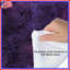 Édredon mauve à motif abstrait texturé-128573811