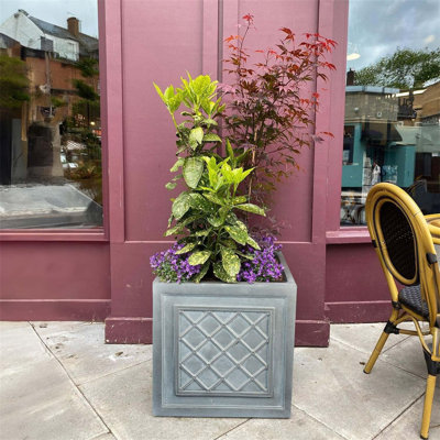 Square Planter | Lattice Grey Reinforced Stone Heritage Style Lazio Garden Planter With Drainage Holes, 38 Litres