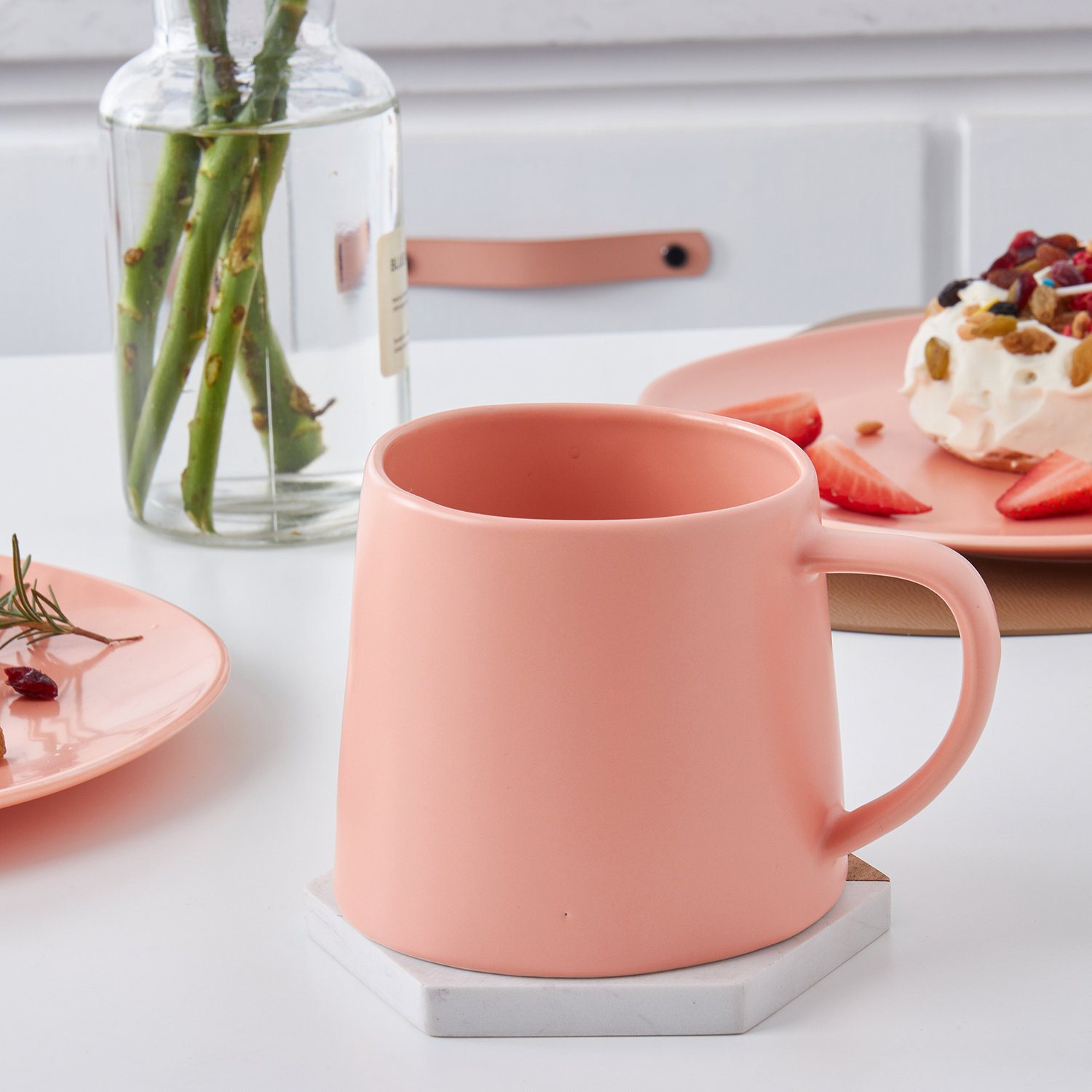 Delilah Porcelain Mug, Peach