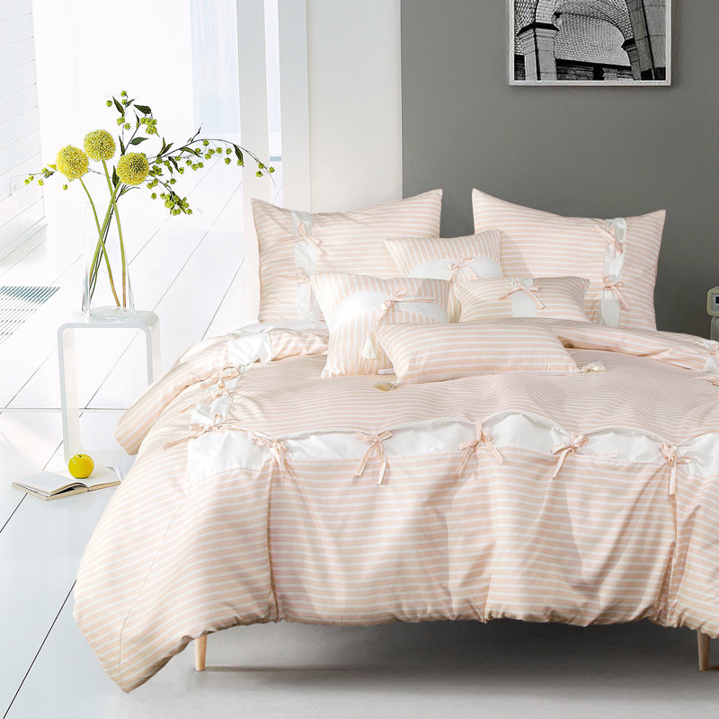 Pirene Channel Striped Comforter, King Comforter + 6 Additional pieces