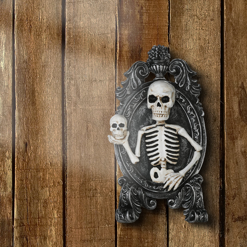 10" Skeleton Throne Decor