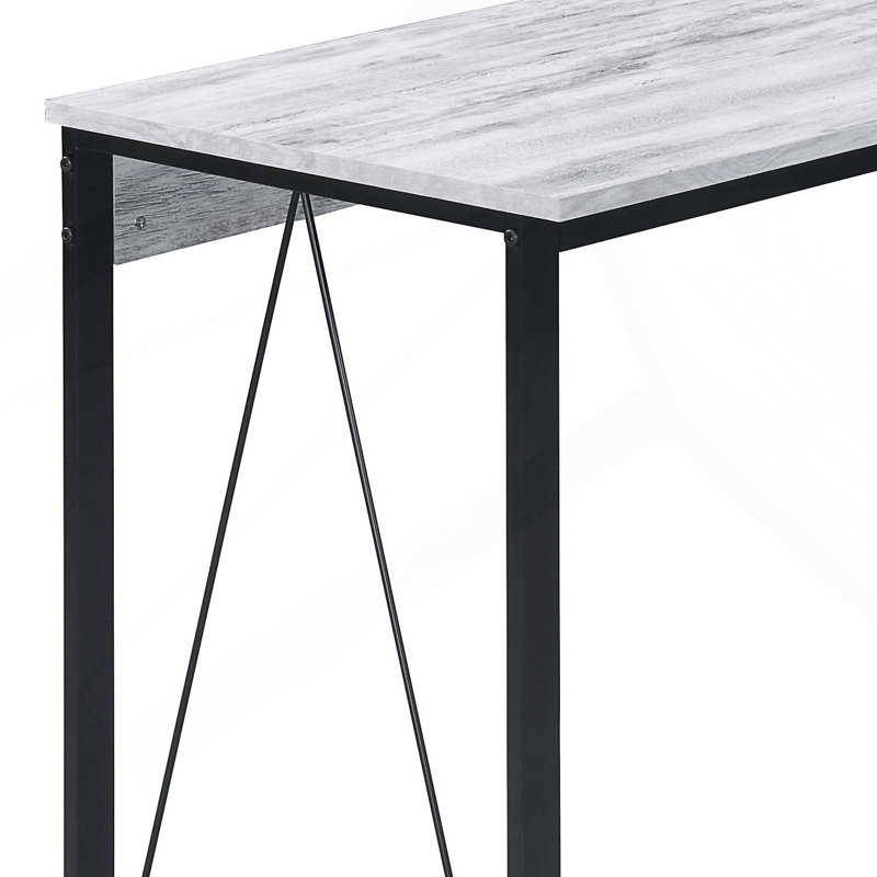 Bureau d'écriture avec base en métal robuste et espace pour les jambes spacieux pour les espaces de travail modernes.