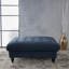 Kd - Bleu marine avec un tissu lisse au design simple