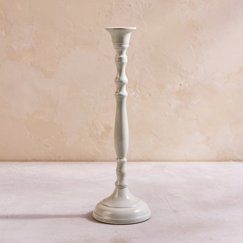 Grand porte-bougie vert clair Nera, 12.5" H x 3.8" W x 0.5" D