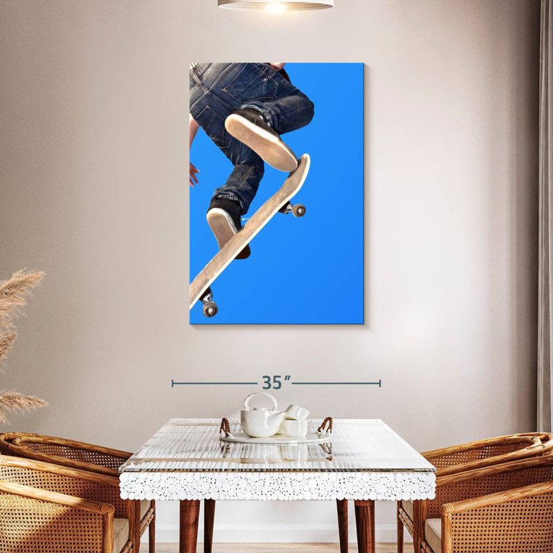 Senne Skateboard Stunt, 24" H x 16" W