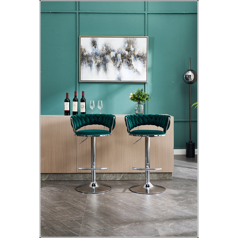 Ensemble de 2 tabourets de bar, avec repose-pieds chromé et base pivotante en velours à hauteur réglable et tabouret de bar simple chromé - Vert