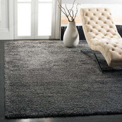 Tapis gris foncé Delane