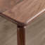 Table de salle à manger moderne et minimaliste-1049315437