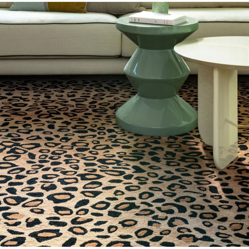 Leo Hand Tufted Wool Animal Print Area Rug in Beige, Rectangle 5'5" x 7'8"