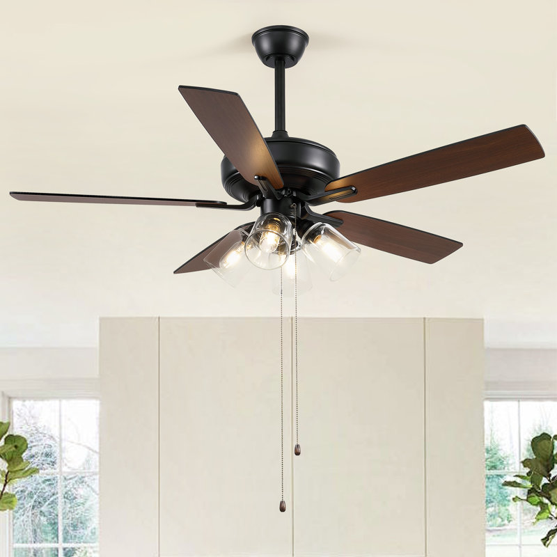 Ventilateur de plafond de 52 pouces avec lumières et chaînes de traction