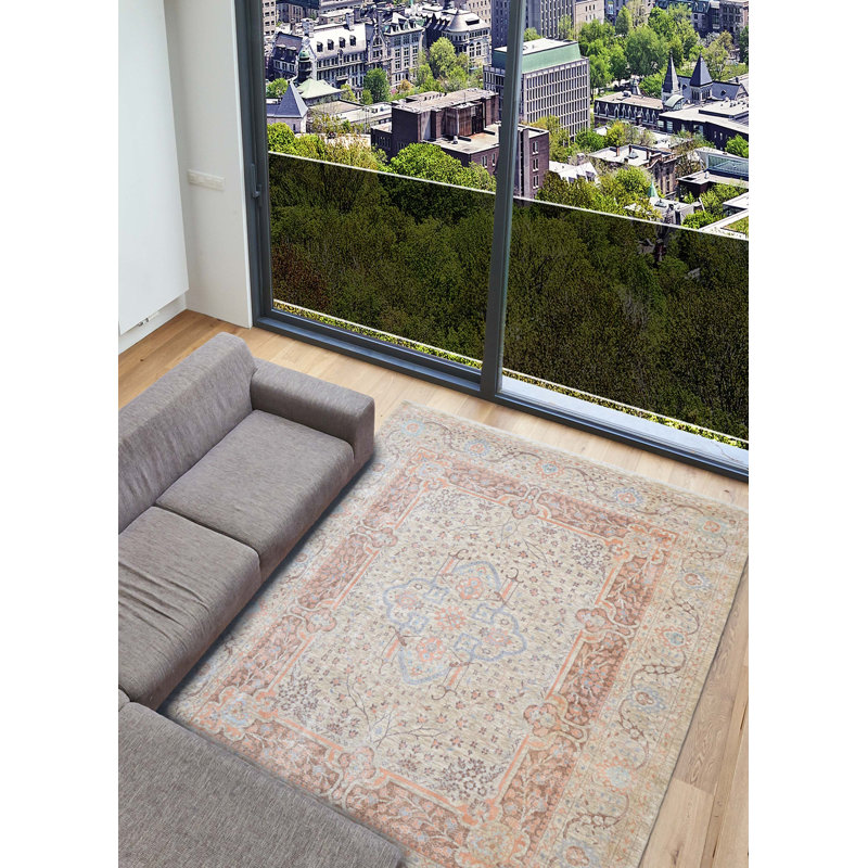 Tapis ivoire Heritage 7 pi 10 po x 10 pi 2 po