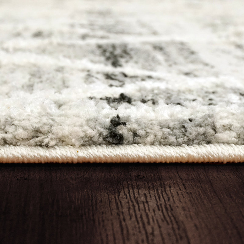 Serafin Geometric Indoor Rug, Rectangle 5'3" x 7'7"