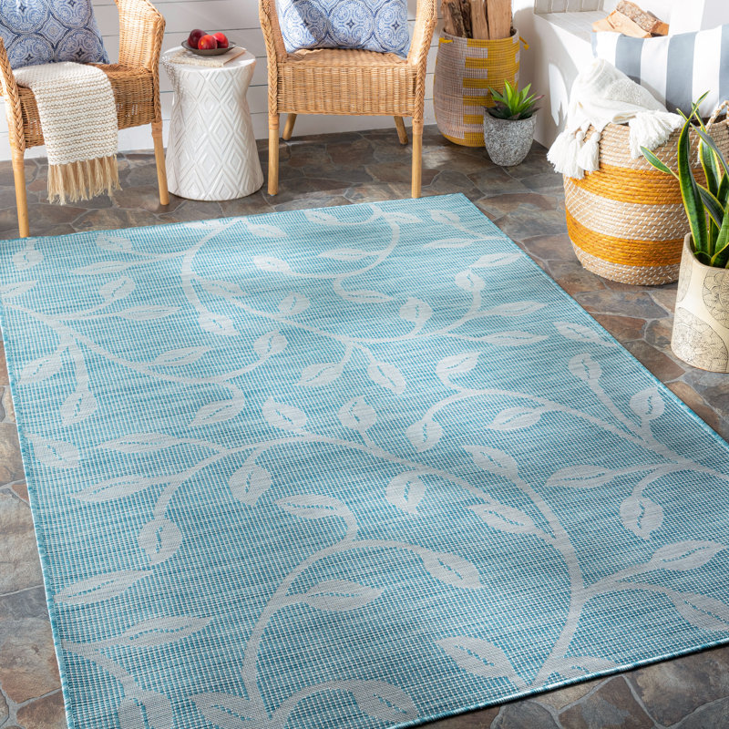 Tapis bleu à motif floral Brimberry, Rectangle 6 pi 7 po x 9 pi