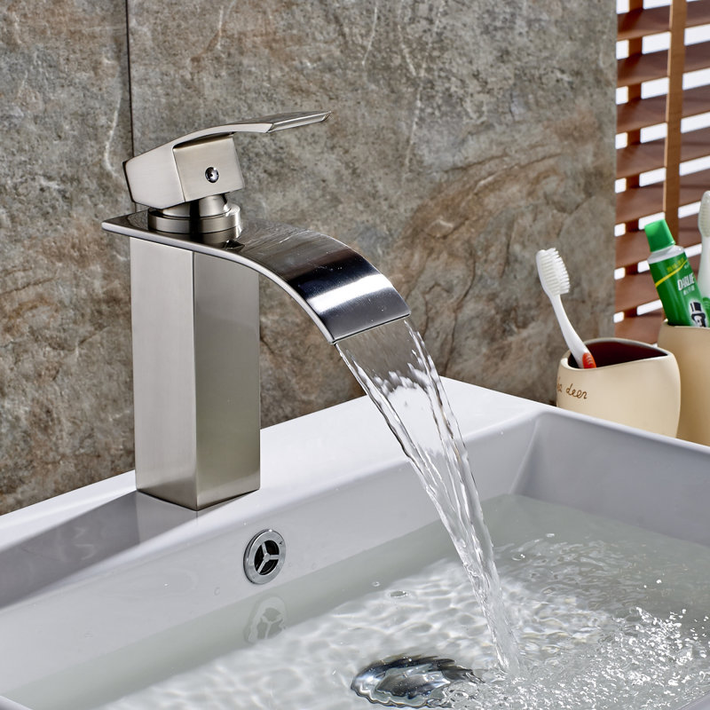 Robinet de salle de bain moderne en nickel brossé à finition cascade pour lavabo Quiet