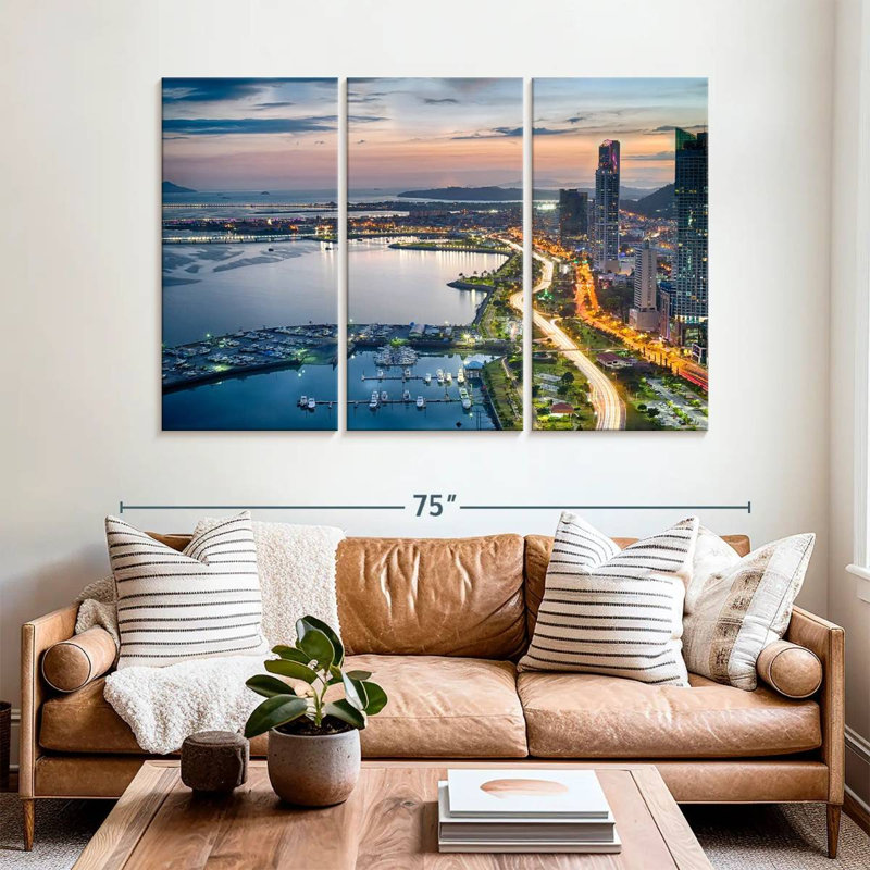 Sebbie Avenida Balboa, 42" H x 65" W