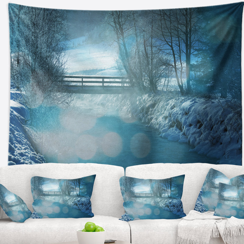 Paysage, belle rivière d'hiver vue tapisserie, H 32 po x l 39 po