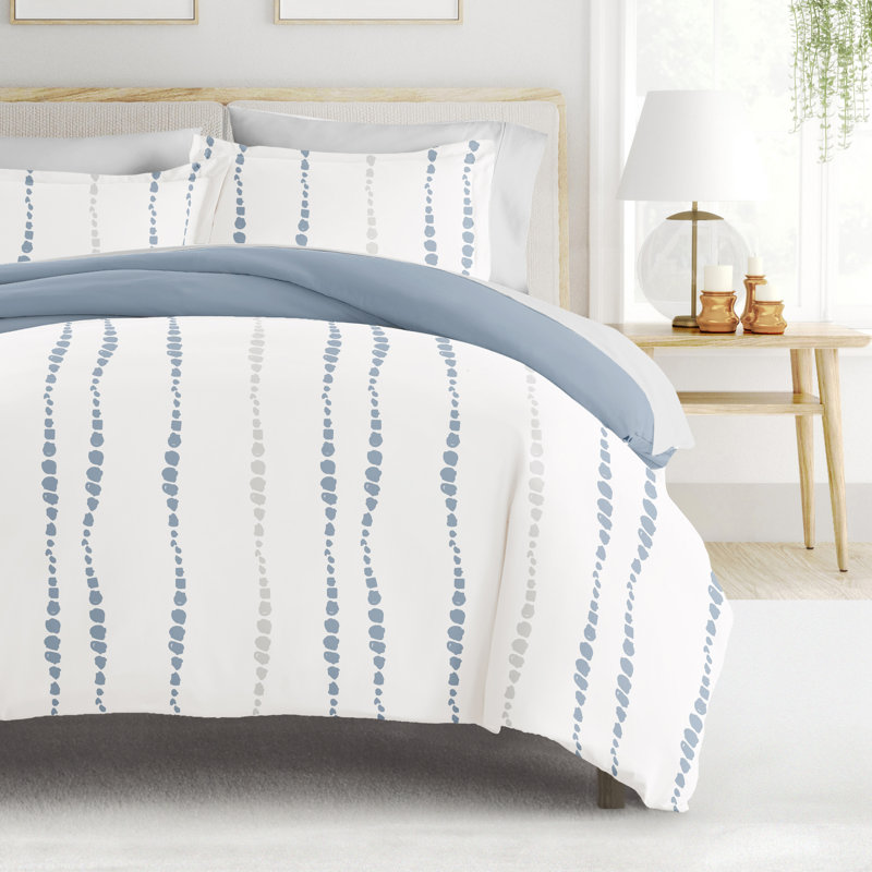 8-Piece Reversible Bedding Bundle - Patterned Duvet Cover, Comforter Insert and Solid Sheet Set, Blue Striped