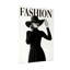 Mannequin en robe noire et chapeau-1755729324