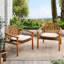 Fauteuil club de 2 avec coussins beiges, structure en bois, pieds en eucalyptus, siège courbé et à lattes de style moderne, idéal pour la détente en plein air