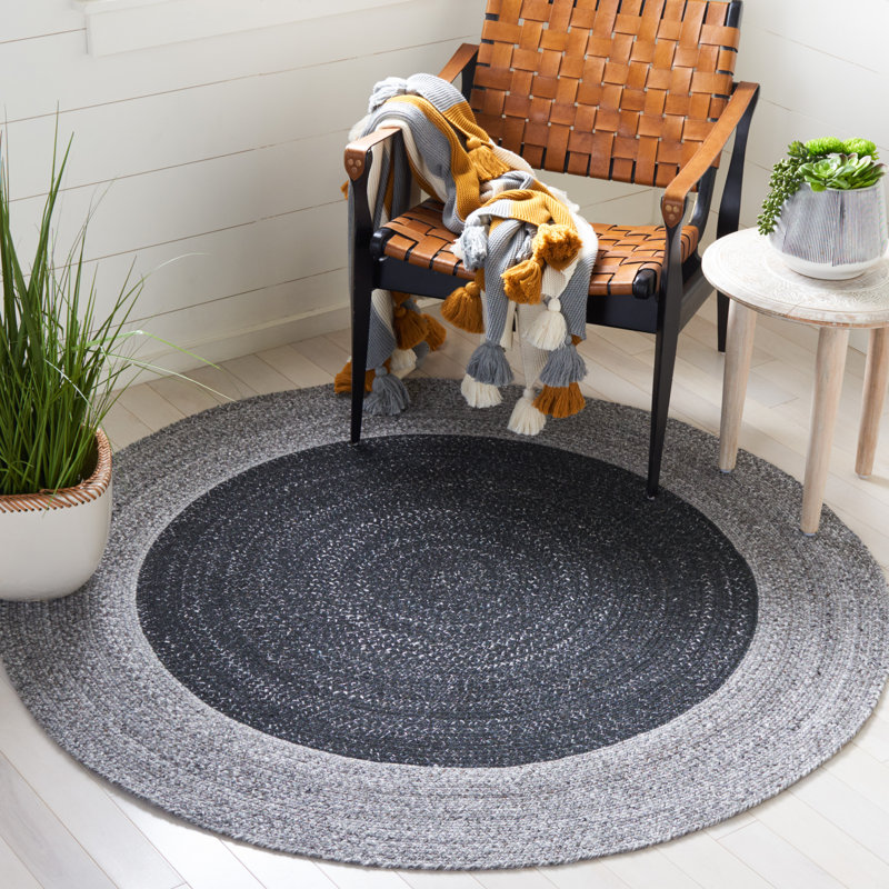 Kullervo Hand Woven Performance Rug, Round 3'