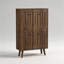 Armoire à chaussures de style médiéval moderne, unité de rangement à chaussures verticale avec finition rainurée verticale, armoire à chaussures de couleur noyer de 23,6 pouces, idéale pour les couloirs, les couloirs et les entrées.
