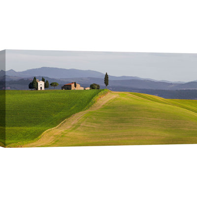 2AP6161 Italian Landscape: Val D'Orcia, Siena, Tuscany (Detail) - Wrapped Canvas Print