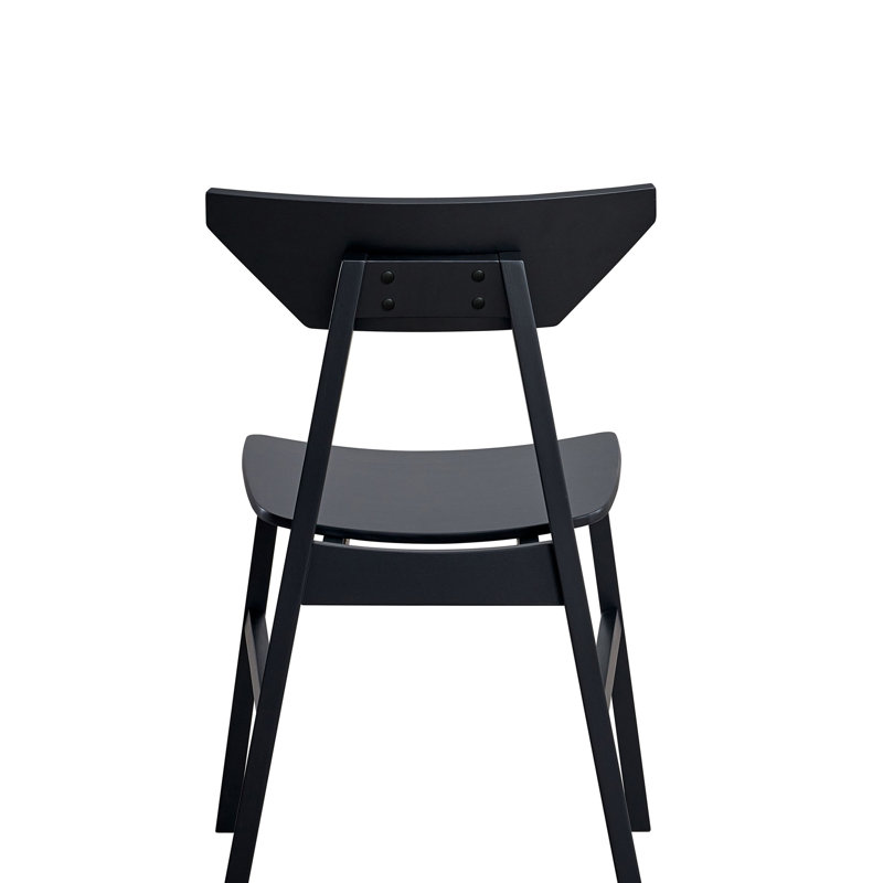 Ensemble de quatre chaises d'appoint confortables et durables, parfaites pour les salles à manger et les espaces de rassemblement