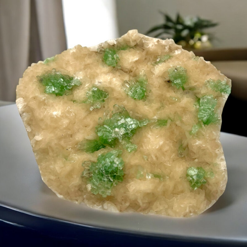 Rare disco apophyllite verte - pièce de collection