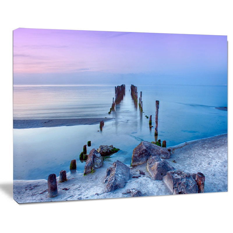 Old Pier and Bridge in Light Blue Sea Bridge, reproduction de photo sur toile tendue, H 30 po x l 40 po x P 1 po
