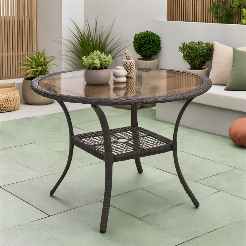 Table à manger avec dessus en verre