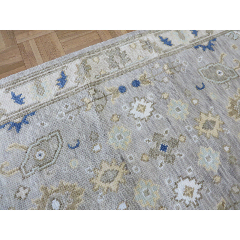 Tapis unique gris clair de 3 pi x 20 pi 1 po