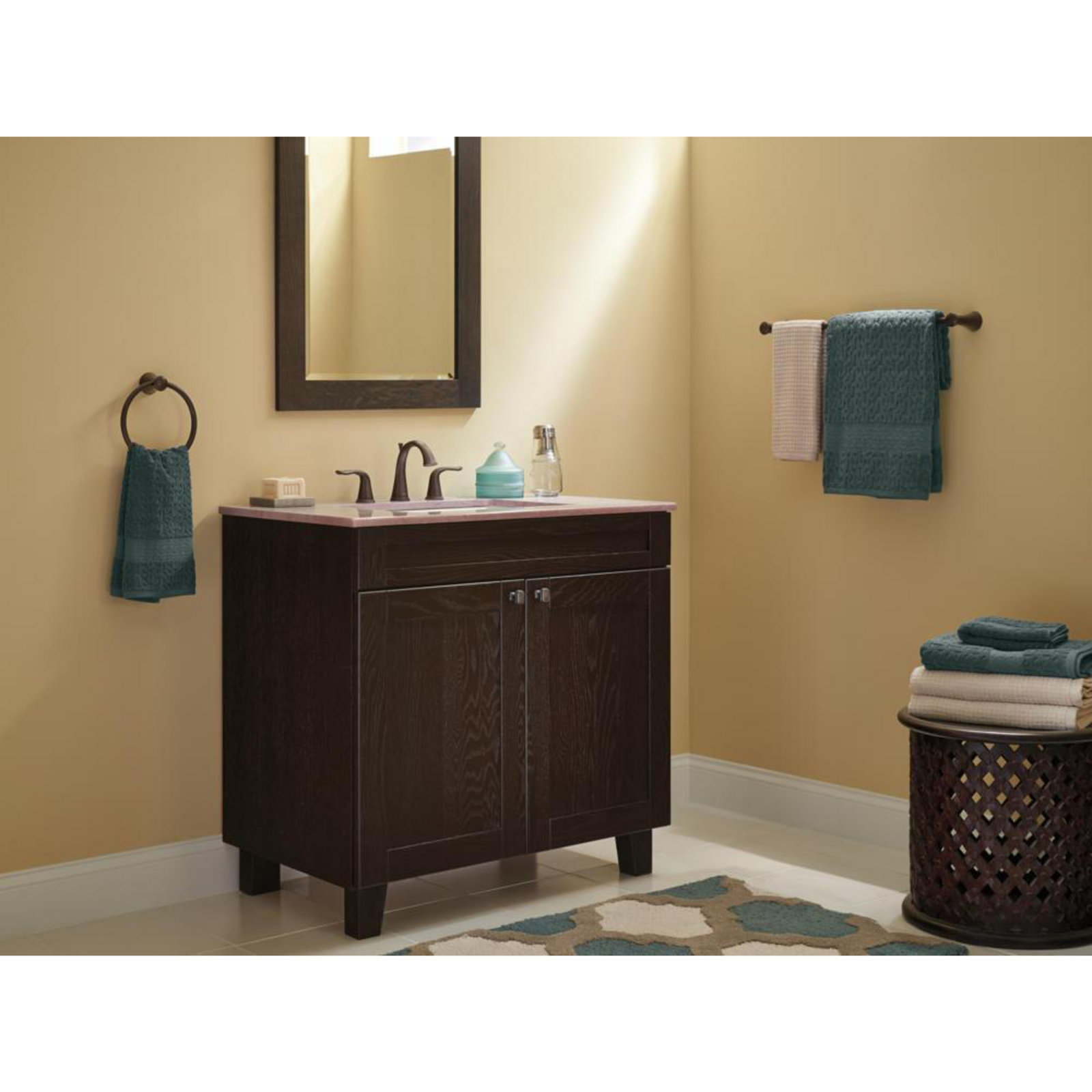 Lahara Round Closed Towel Ring, Venetian Bronze