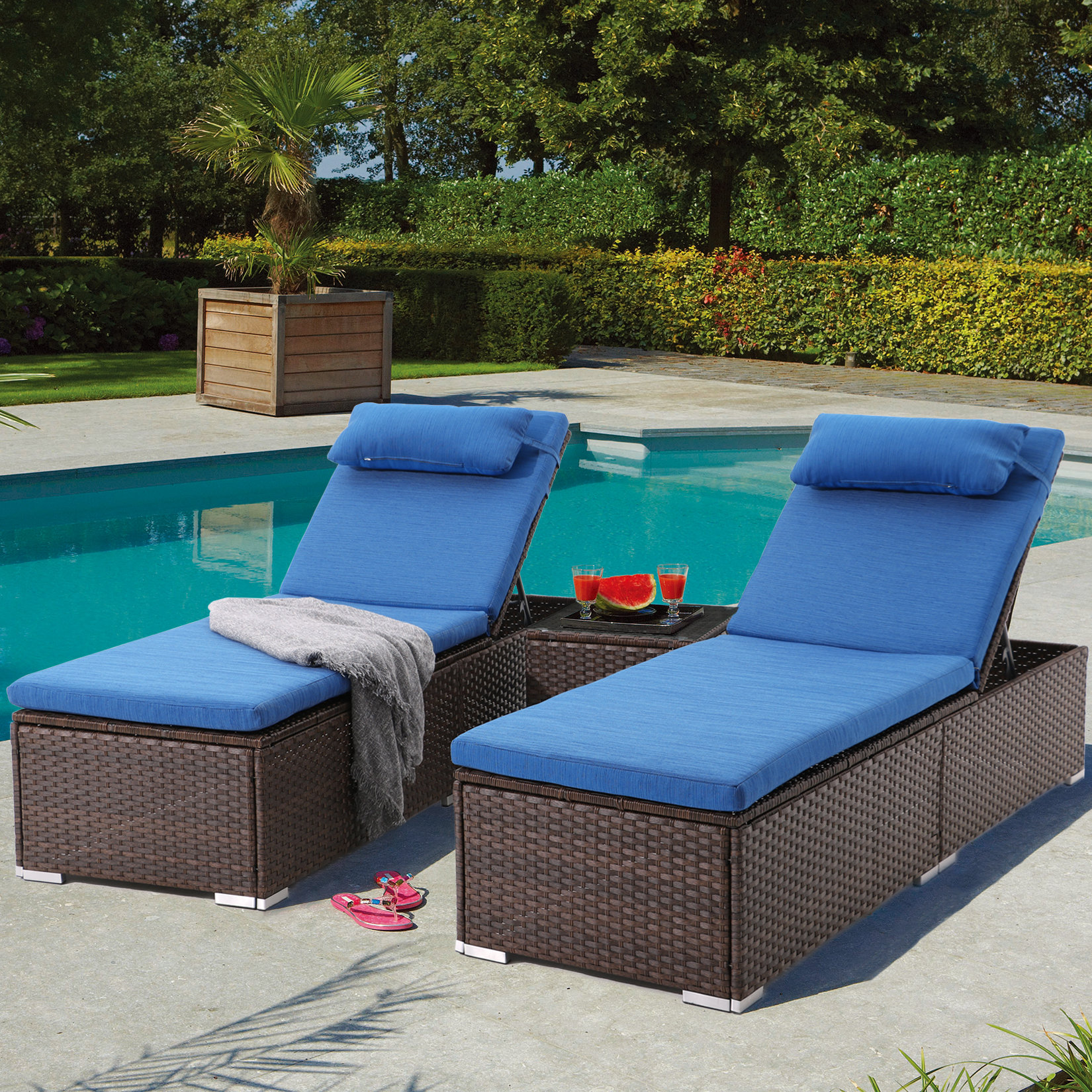 SaorSio Outdoor Wicker Chaise Lounge with Table Wayfair