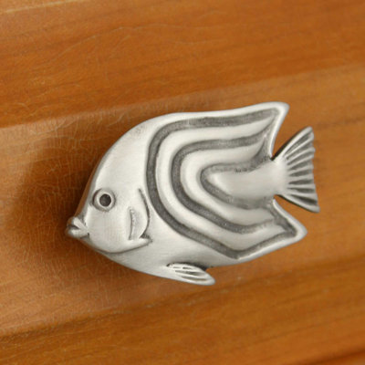 2 1/4" Angelfish Left Facing Knob