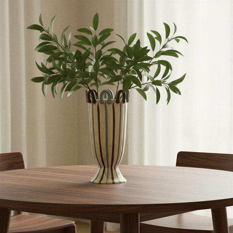 Vase en grès bouclé