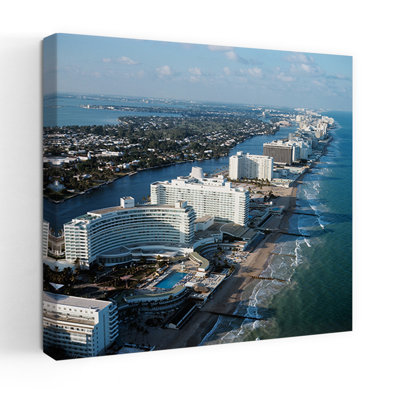 Vue aérienne des hôtels des années 1970 sur Miami Beach, Floride, États-Unis, rétro, architecture rétro, art mural, plage