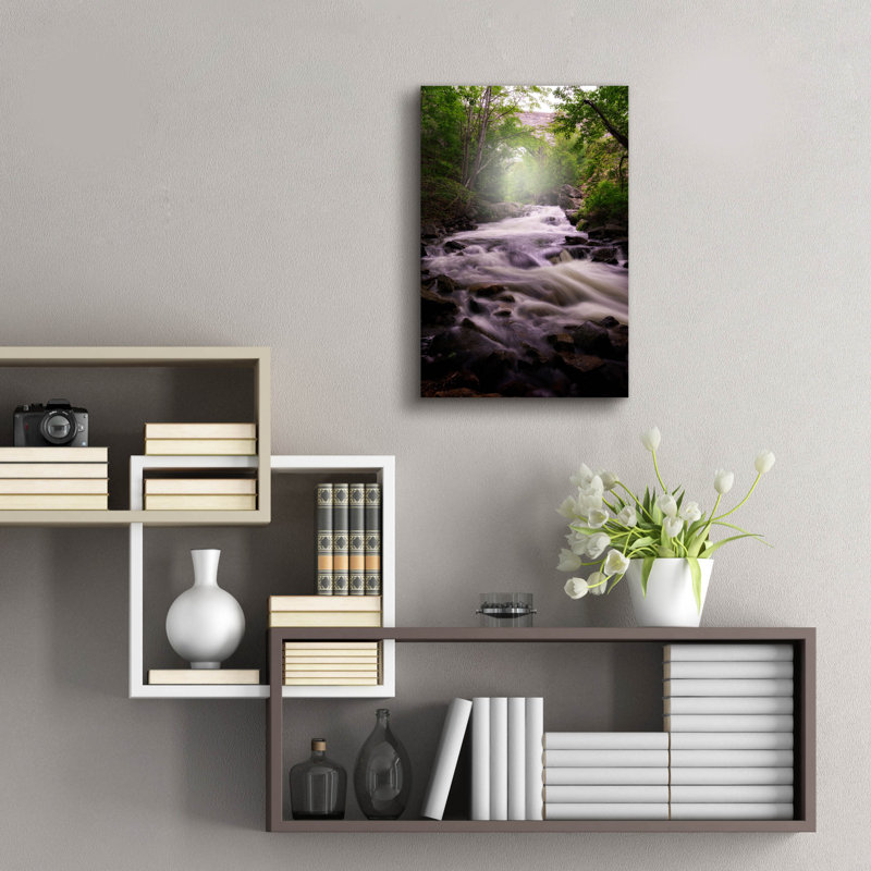 «Spring Flow At Duck Brook» par Rick Berk, art mural en verre acrylique, H 24 po x l 16 po x P 0,2 po